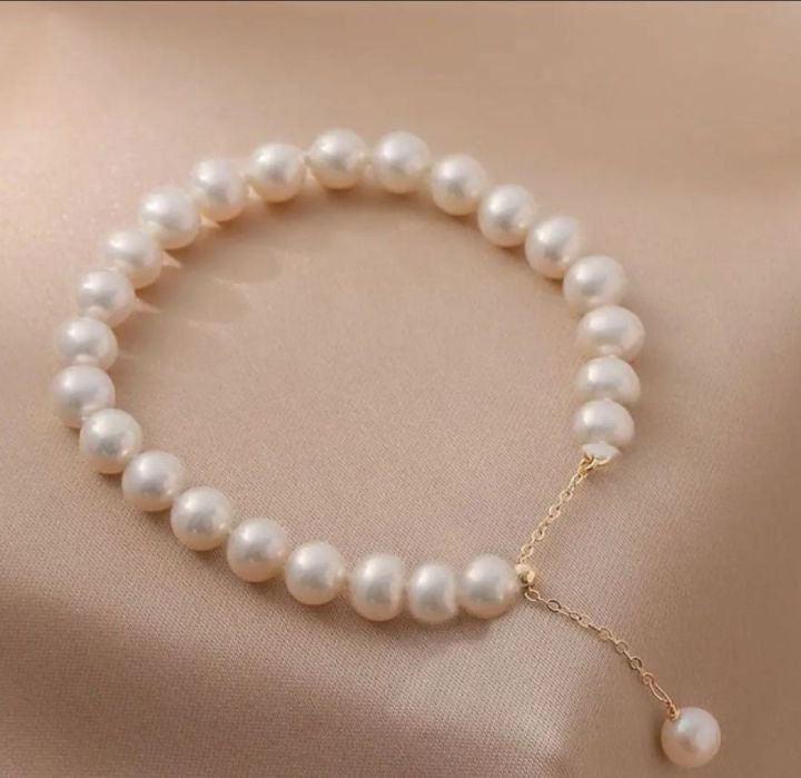 Pearl%20Bracelet%20For%20Girls%20And%20Women%20Wearing%20At%20Wedding%20Occasion%20Party%20Dating%20Travelling%20-%20Image%205