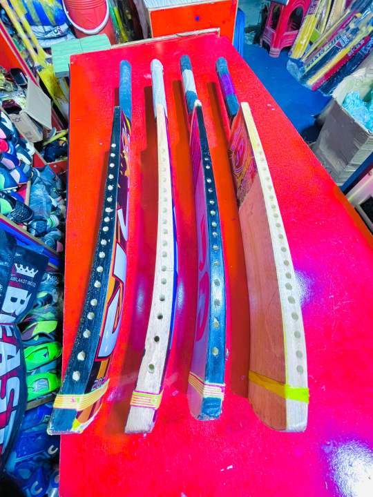 JD%20Brand%20Tap%20Ball%20Cricket%20Bat%20-%20Image%203