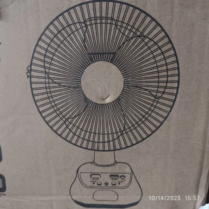 12%20inch%20Rechargeable%20DC%20Solar%20fan%20(Free%20Bulb)%20Energy%20Table%20Fan%20with%20Nigh%20light%20free%20solar%20panel%20-%20Image%205