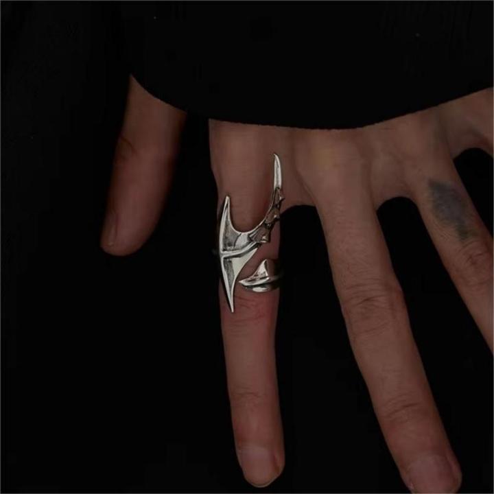 Cyberpunk%20Alien%20Irregular%20Ring%20Unisex%20Hip-hop%20Exaggerated%20Opening%20Rings%20Carnival%20Accessories%20-%20Image%202