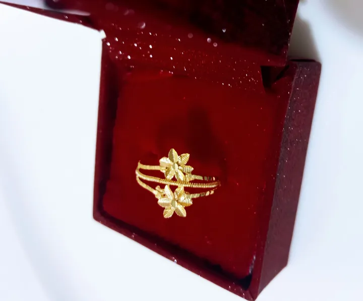 Elegant%20Gold%20Plated%20Finger%20Ring%20for%20Women%20with%20Six%20Months%20Colour%20Guarantee%20-%20Image%206
