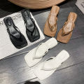 Flip-flops Women's Outer Wear 2025 New Summer Seaside Square Head Middle Heel Beach with Skirt Pinch Foot Cool Slippers. 