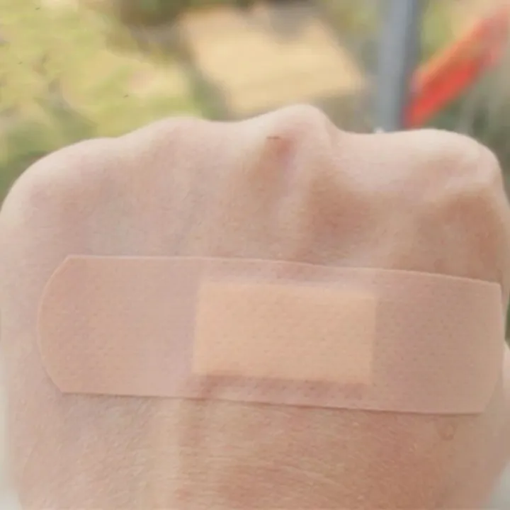 10-150pcs%20Breathable%20Band%20Aid%20Waterproof%20Bandage%20First%20Aid%20Wound%20Dressing%20Medical%20Tape%20Wound%20Plaster%20Emergency%20Kits%20Bandaids%20-%20Image%203