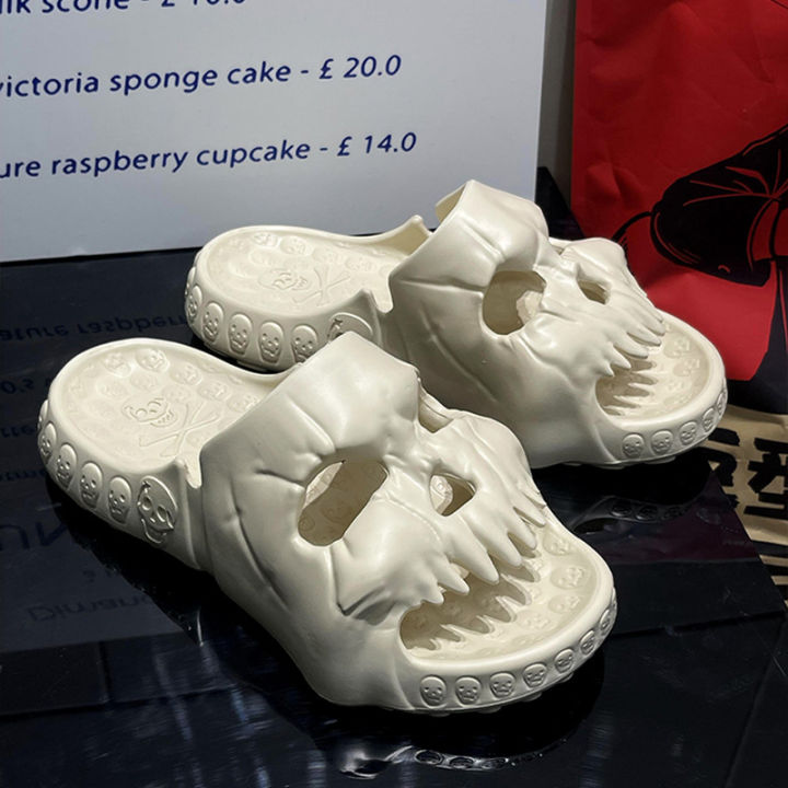 Halloween%20Skull%20Relief%20Design%20Men%20Slippers%20Couple%20Outdoor%20Fun%20Slides%20Thick%20Bottom%20of%20Beach%20Non-slip%20Casual%20Women%20Sandals%20-%20Image%208