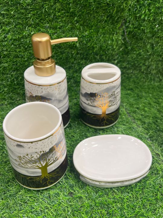 4%20pices%20bathroom%20set%20and%20two%20colour%20black%20gold%20and%20white%20gold%20-%20Image%207