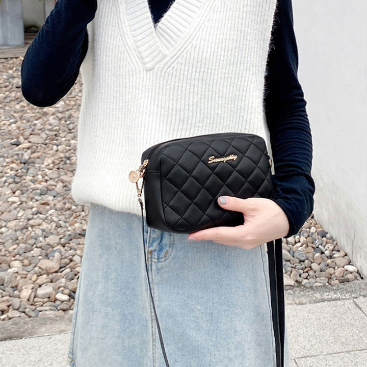 Tassel%20Shoulder%20Bag%20for%20Women%20Small%20Crossbody%20Messenger%20Bag%20with%20Embroidery%20Details,%20Perfect%20for%20Casual%20Outings,%20Work,%20or%20Travel%20-%20Image%205