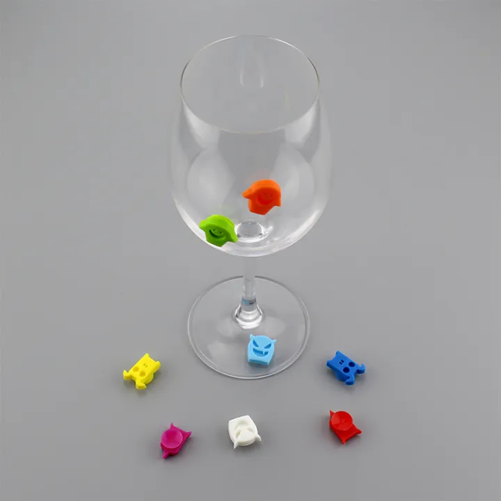 8Pcs/set%20New%20Silicone%20Demon%20Shape%20Wine%20Glass%20Charms%20Wine%20Glass%20Markers%20Party%20Cocktails%20Drinking%20Cup%20Sign%20Suction%20Cup%20Identifier%20-%20Image%202