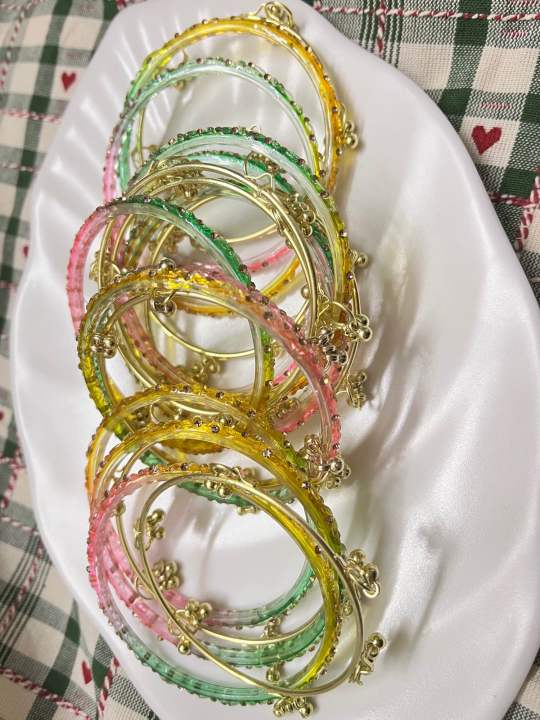 8%20pcs%20kashmiri%20bangles%20-%20Image%204