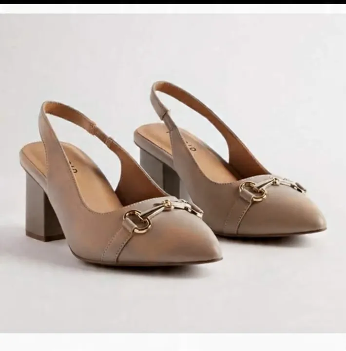 Back%20Open%20Women%E2%80%99s%20Block%20Heel%20Shoes%20-%20Pointed%20Toe,%20Buckle%20Decor,%20Premium%20Quality%20-%20Image%203