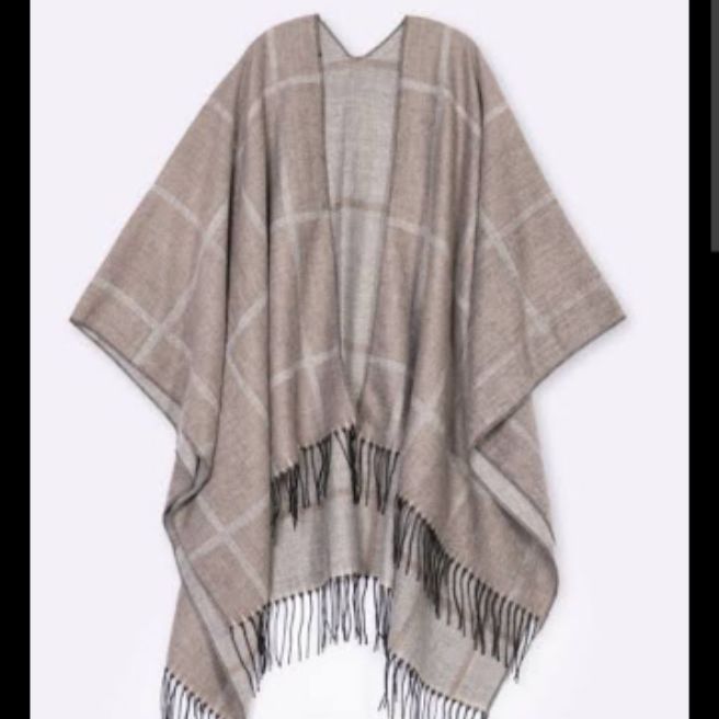 wool%20cape%20shawl%20-%20Image%2010