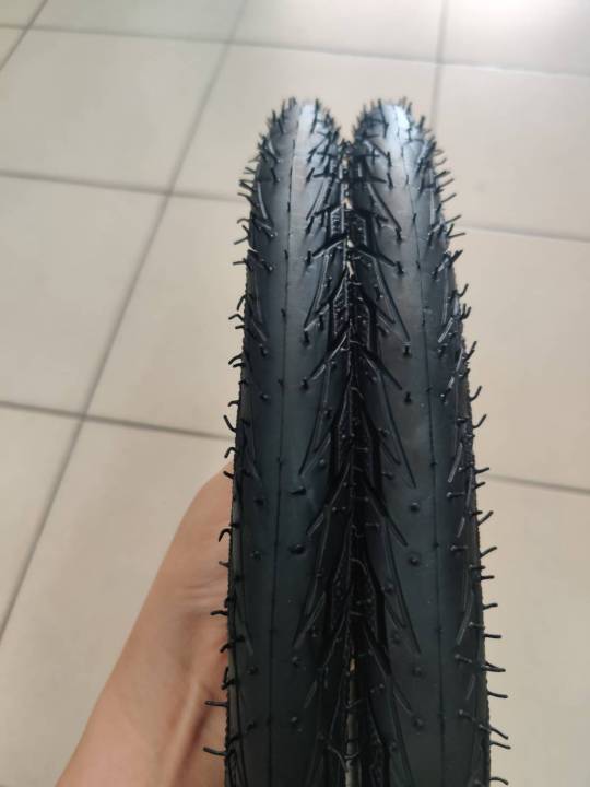 16x1.75%20(47-305)%20bicycle%20tire%20and%20inner%20tube.%20-%20Image%2010