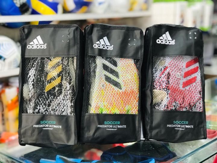 Football keeping gloves