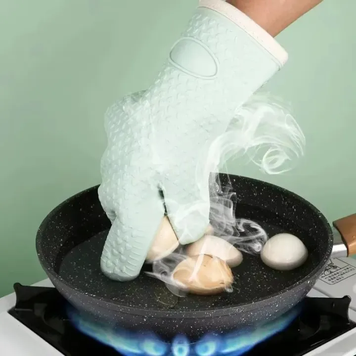 1Pc%20Thickened%20Anti-Scald%20Silicone%20Gloves%20Heat%20Resistant%20for%20Microwave%20Oven%20Baking%20BBQ%20Anti-Slip%20Heat%20Insulation%20Mitts%20-%20Image%203