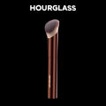 Hourglass Makeup Brush- No.21 Ambient Soft Glow Foundation Brush Soft Fiber Hair Fashion Design Single Face Brush.