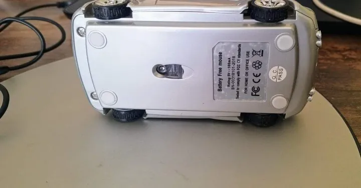 Wireless%20Car%20Shaped%20Computer%20Mouse%20#amazon%20#imported%20#computeraccessories%20-%20Image%204