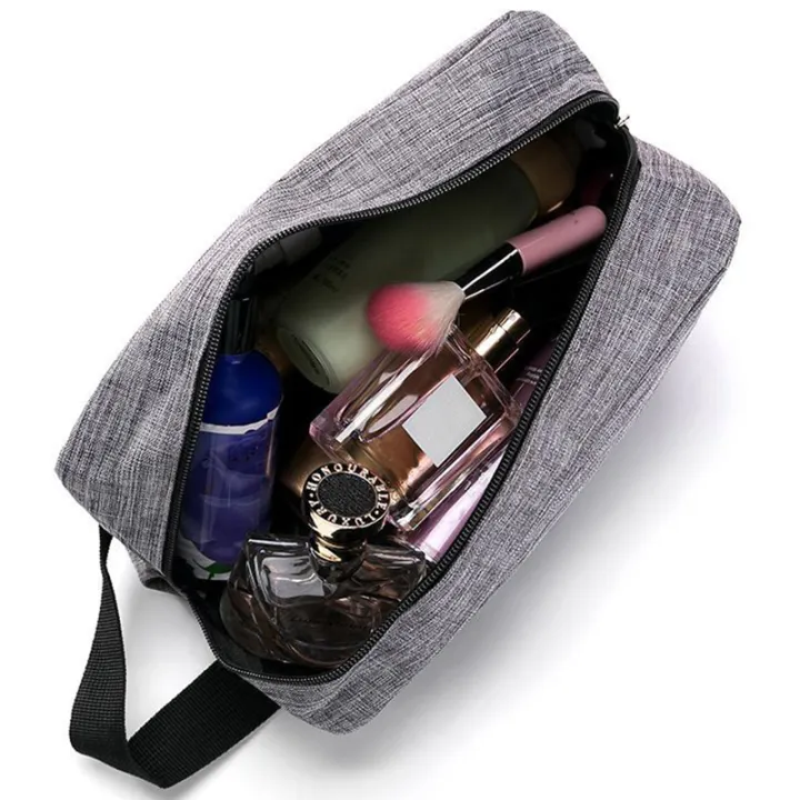 Portable%20Large-Capacity%20Storage%20Bag%20for%20Men%20and%20Women's%20Makeup%20and%20Toiletries;%20Multi-Functional%20Travel%20Toiletry%20Bag%20-%20Image%203