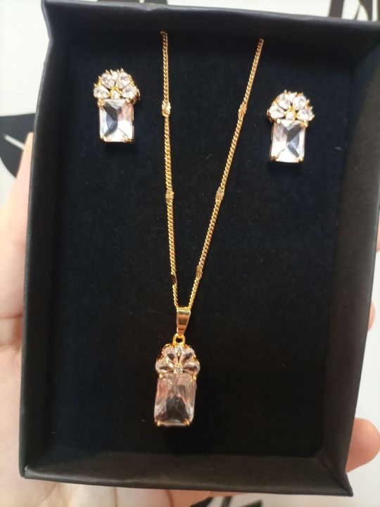 Jewellery%20Set%20Zarkon%20Stone%20Chain%20Locket%20and%20Tops%20-%20Image%204