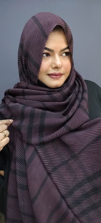 Burberry%20cotton%20crepe%20hijab%20for%20women%20premium%20quality%20-%20Image%202