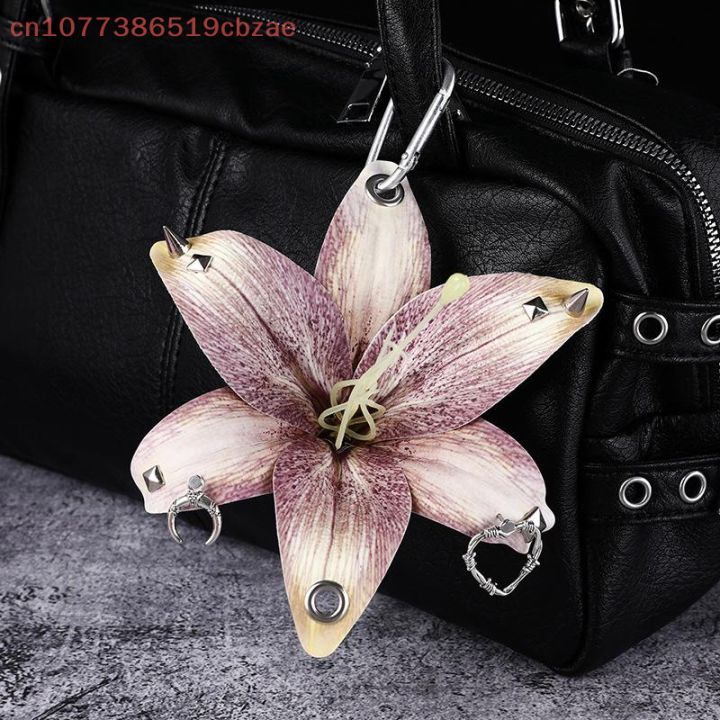 Elegant%20Lily%20Flower%20Keychain%20Hand-Punched%20Puncture%20Simulation%20Pendant%20Fashion%20Creative%20Bag%20Accessory%20Personalized%20Gift%20-%20Image%204