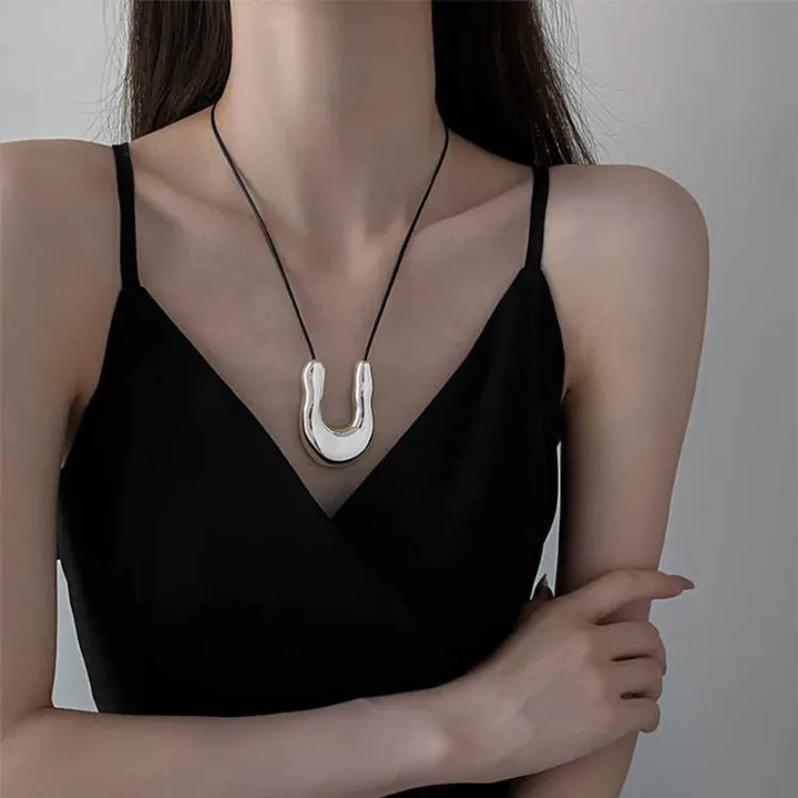 Punk%20Large%20U-Shape%20Geometric%20Pendant%20Necklace%20Women%20MenHorseshoe%20Adjustable%20Long%20Leather%20Rope%20Sweater%20Chain%20Necklaces%20Jewelry%20K-%20-%20Image%204