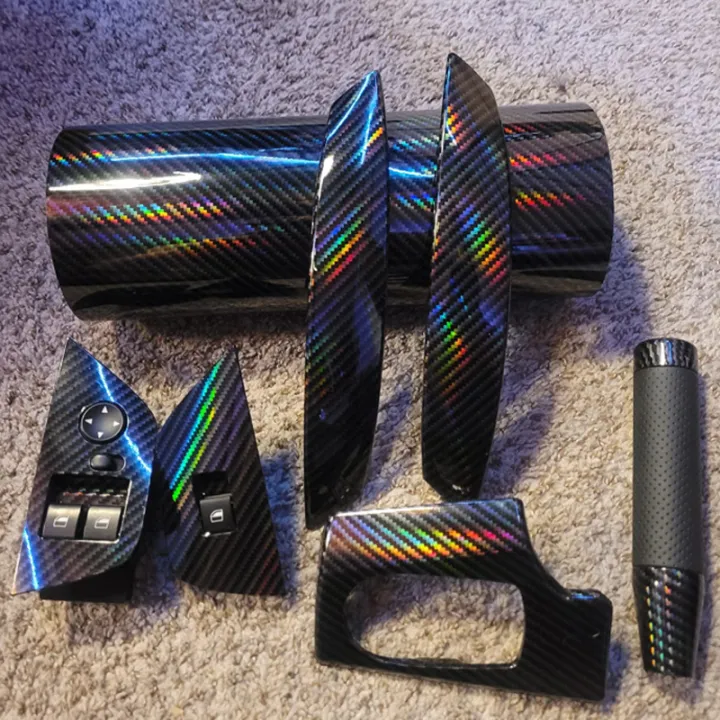 Premium%20Gloss%20Holographic%20Black%20Carbon%20Fiber%20Vinyl%20Wrap%20Film%20Bubble%20Free%20Air%20Release%20Car%20Wrap%20Vinyl%20Automotive%20DIY%20Decals%20-%20Image%205