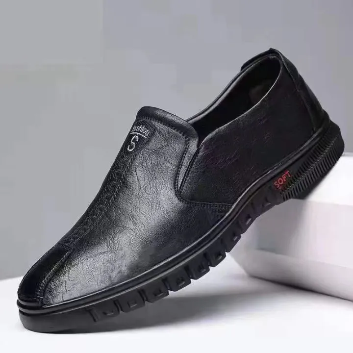 2025%20PU%20Leather%20Men's%20Loafers%20Luxury%20Men%20Casual%20Shoes%20New%20Fashion%20Driving%20Shoes%20Breathable%20Slip%20on%20Men%20Moccasins%20Plus%20Size%2039~44%20-%20Image%207