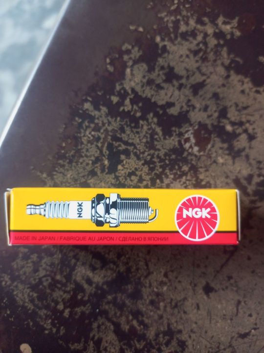 NGK SPARK PLUG 4629 (c7hsa) for cd 70 made in Japan
