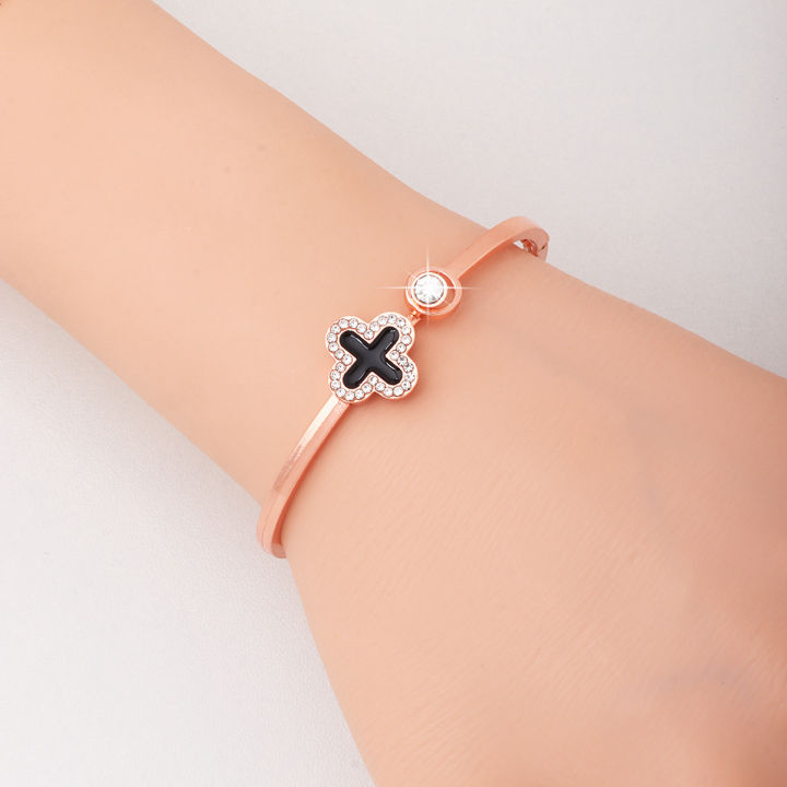 Metal%20Titanium%20Steel%20Bangle%20Rose%20Leaf%20Clover%20Charm%20Opened%20Cuff%20Bangle%20Bracelet%20for%20birthday%20gift%20%7C%20Rose%20Gold%20-%20Image%203