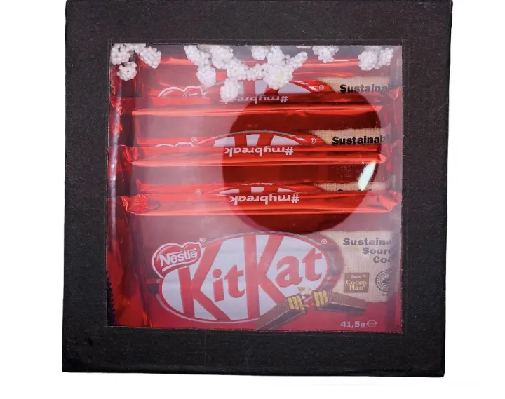 Chocolate%20Gift%20Box%20KitKat%20-%20Image%203