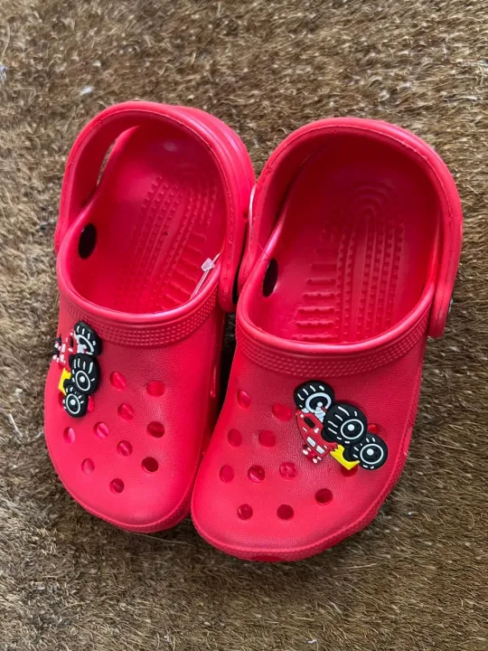 crocks%20For%20Kids%20waterproof%20-%20Image%203