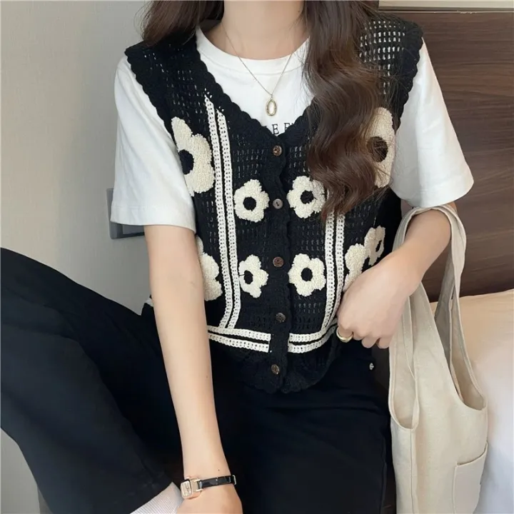Cute%20Flower%20Crochet%20Vest%20Top%20for%20Women%20Teen-girl%20Button%20Front%20Sleeveless%20Crop%20Waistcoat%20%20Summer%20Boho%20Chic%20Vacation%20Beach%20Outfit%20-%20Image%206