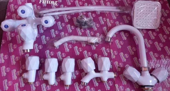 Daimnd%20bath%20set%20brass%20abs%20head%20complete%207%20pcs%20customized%20-%20Image%203