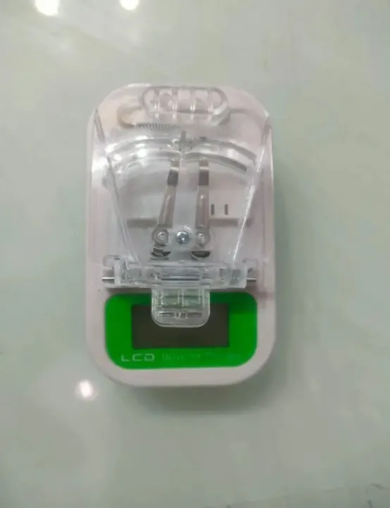 Universal%20Charger%20with%20LED%20Screen/Desktop%20charger/%20Dadu%20Charger%20-%20Image%205