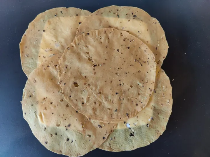 200%20grams%20homemade%20daal%20papad%20-%20Image%202