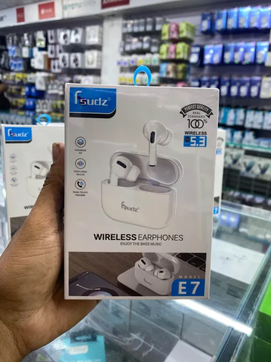Fsudz%20E7%20Wireless%20Earbuds%20-%20Image%204