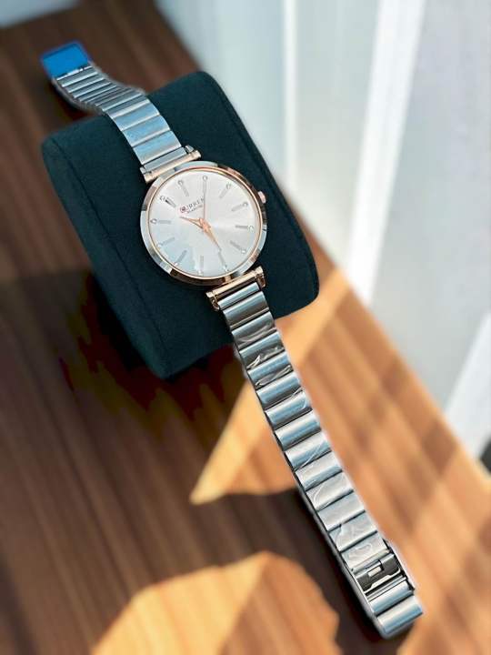 CURREN%20Women%20Watch%20Top%20Brand%20Luxury%20Elegant%20Female%20Waterproof%20Clock%20Genuine%20Leather%20Bracelet%20Simple%20Lady%20Girl%20Wristwatch%209081%20-%20Image%202