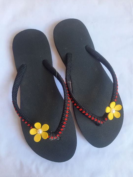 Flip%20Flops%20/%20Ladies%20Slipper%20with%20cute%20small%20flowers%20-%20Image%205