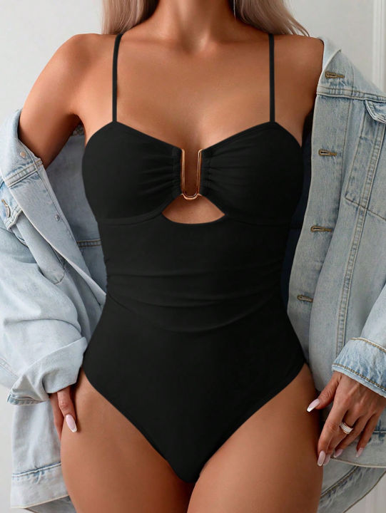 Solid%20color%202025%20new%20bikini%20set%20is%20hot%20and%20sexywith%20a%20sense%20of%20designshowing%20the%20figure%20beachside%20casual%20island%20vacation%20-%20Image%204