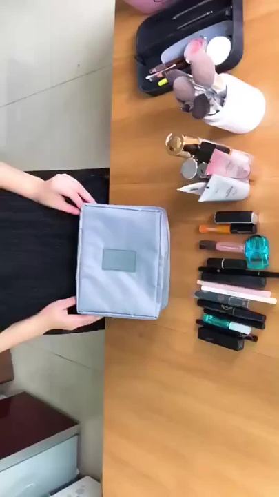 Girls Portable Travel Makeup Bag Waterproof Multi Compartment Multifunctional Cosmetic Make Up Toiletry Organizer for Women