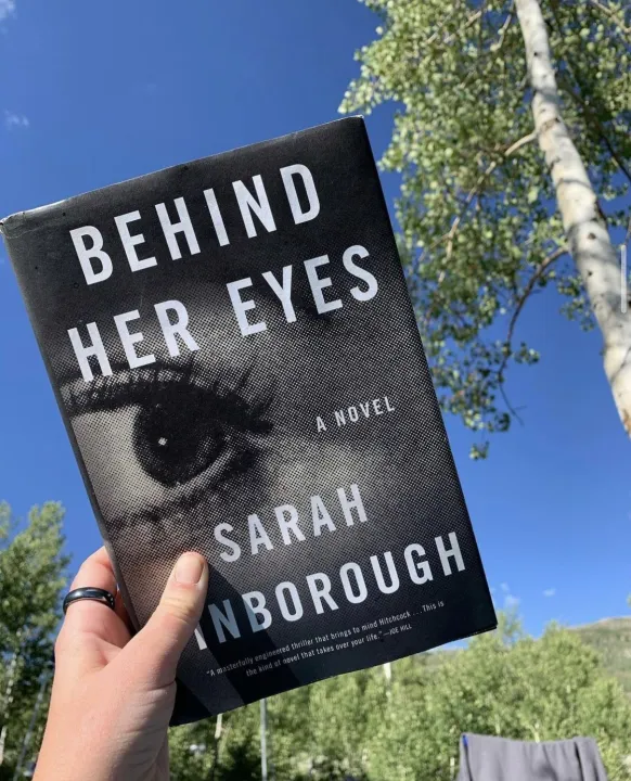 Behind%20her%20eyes%20(Thriller%20novel)%20Premium%20Paperback%20(Brown%20offset%20edition)%20-%20Image%203