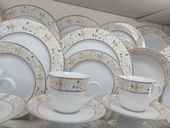 32%20pic%20dinner%20set%20Experts%20quality%20100%25%20high%20gold...?%20-%20Image%202
