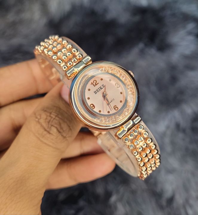 New%20Fashionable%20stainless%20analogue%20Hand%20watches%20for%20women's%20-%20Image%203