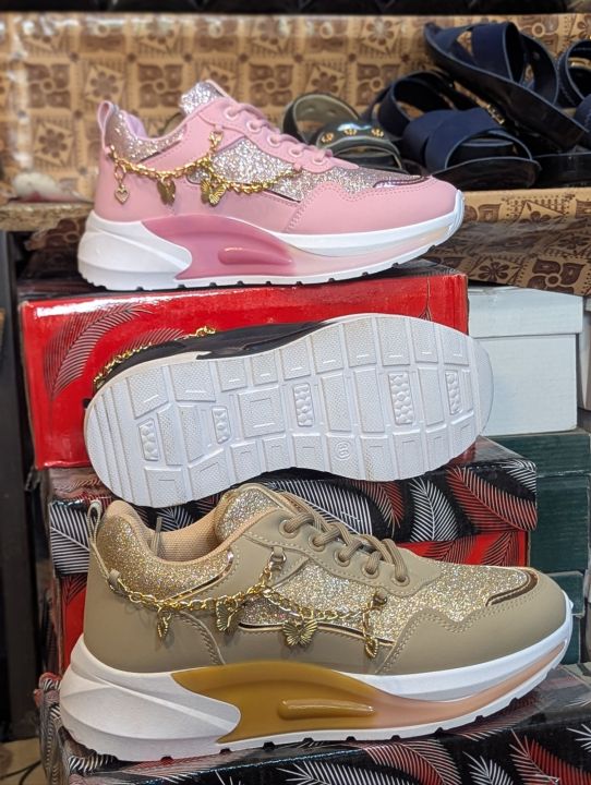 Butterfly Chain Sneakers For Girls - Trendy Korean Style Jogger Shoes For Women - 3 Colors