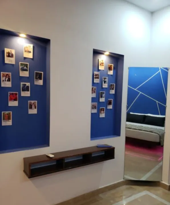 Wooden%20LCD%20rack%20wall%20mount%20(Assembly%20Required)%20-%20Image%203