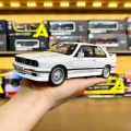 1:24 BMW M3 E30 Supercar Alloy Car Model Sound And Light Pull Back. 