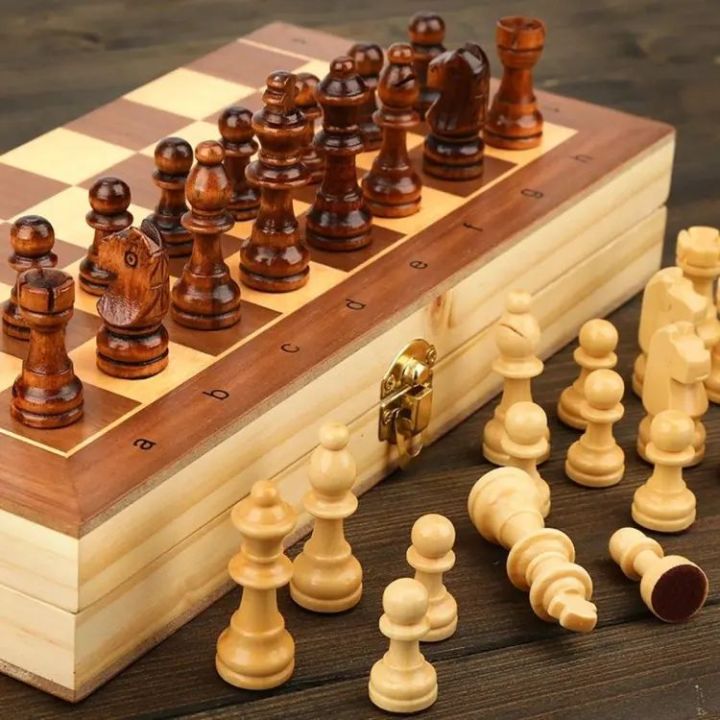 Chess Wooden Wooden Checker Board Solid Wood Pieces Folding Chess Board High-end Puzzle Chess Game