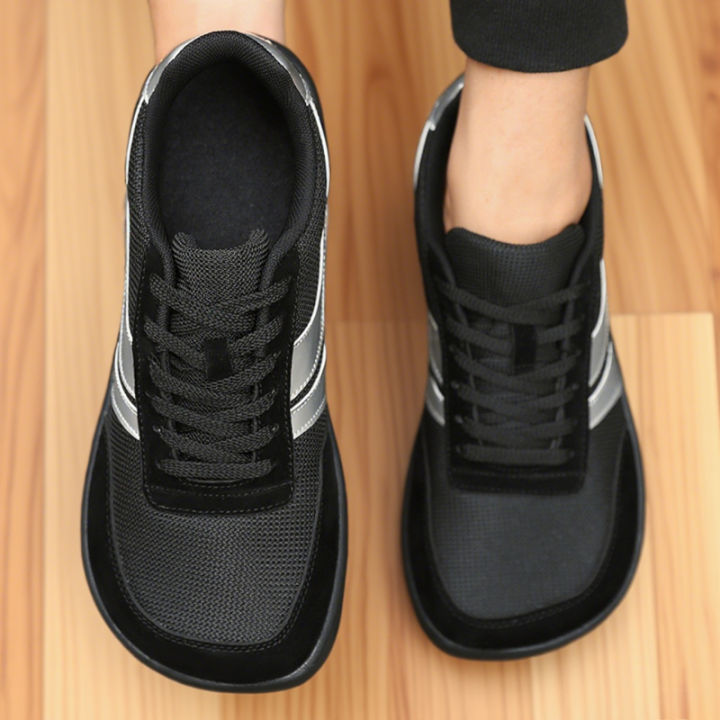 Breathable%20Mesh%20Men's%20Sports%20Shoes%20Black%20Mesh%20Construction%20Wide%20Width%20Men's%20Walking%20Shoes%202025%20Comfortable%20Trendy%20Men's%20Sneakers%20-%20Image%202