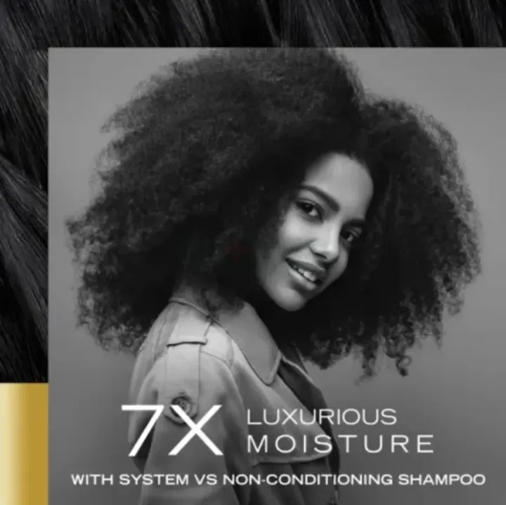 Tresemme%207X%20Rich%20Moisture%20Shampoo%20with%20Hyaluronic%20Plex%20828ml%20-%20Image%204
