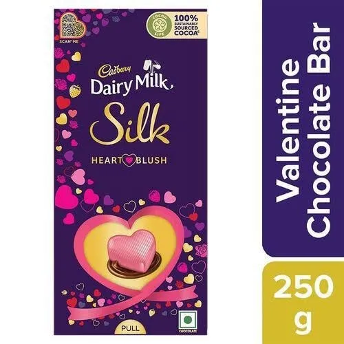 Cadbury%20Dairy%20Milk%20Heart%20Valentine%20Chocolate%20250g%20-%20Image%203