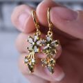 Luxury Gold Color Flower Shape Women Drop Earrings Inlaid Shiny Multicolour Cubic Zirconia Top Quality Fashion Banquet Jewelry.